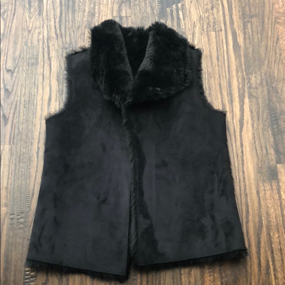 Ann Taylor reversible black vest